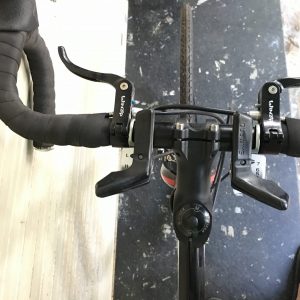 tay đề xe đạp đua Cannonlle R600 US